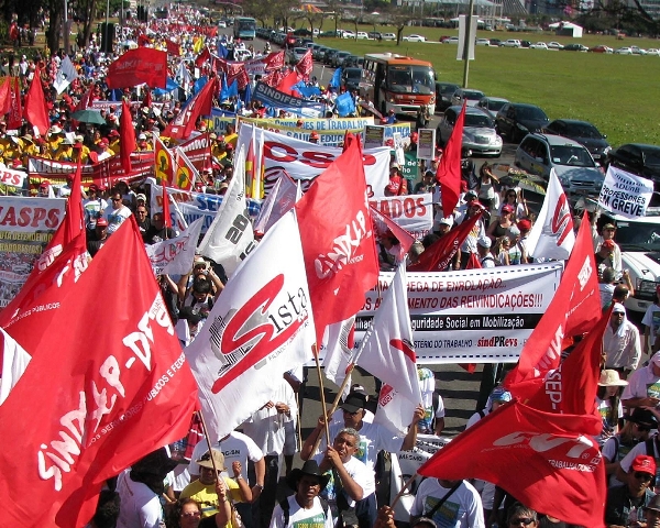 Brasil: la mayor huelga de estatales en años