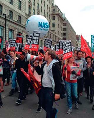 Masivas marchas contra los recortes en Londres, Belfast y Glasgow