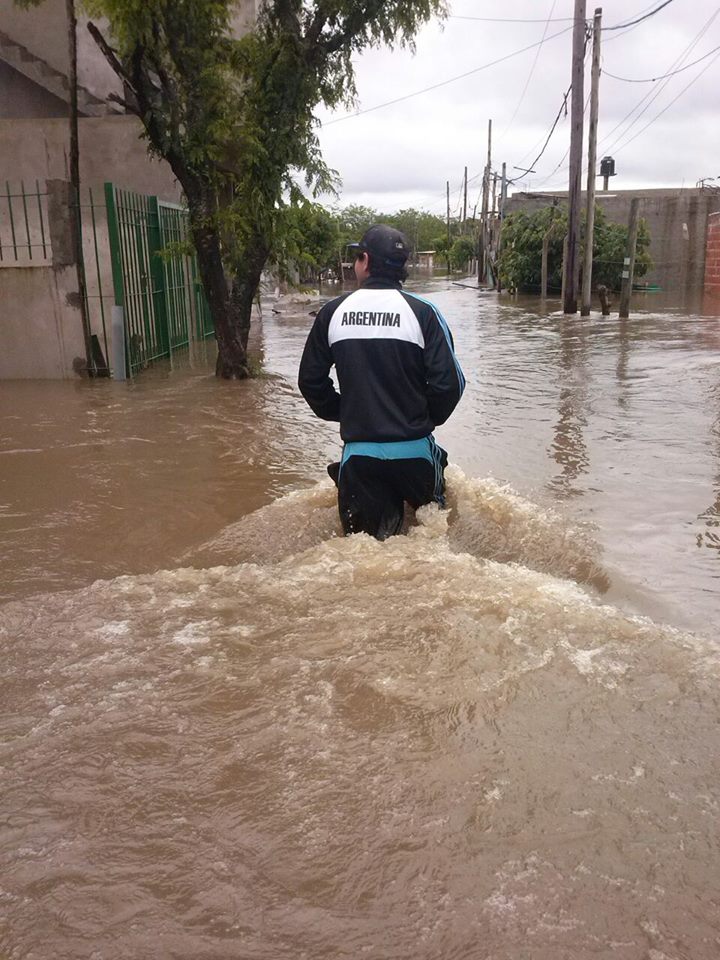 Nicolás del Caño repudió la represión hacia los damnificados por las inundaciones en Moreno