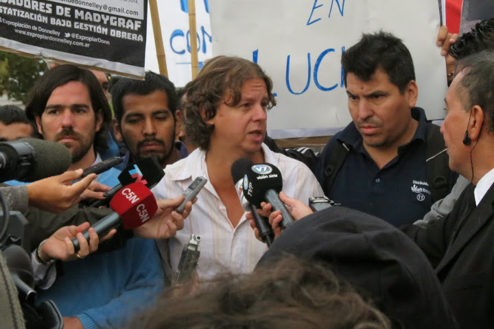 Junto a Del Caño y Castillo, Hermosilla se solidarizó con trabajadores de la Línea 60