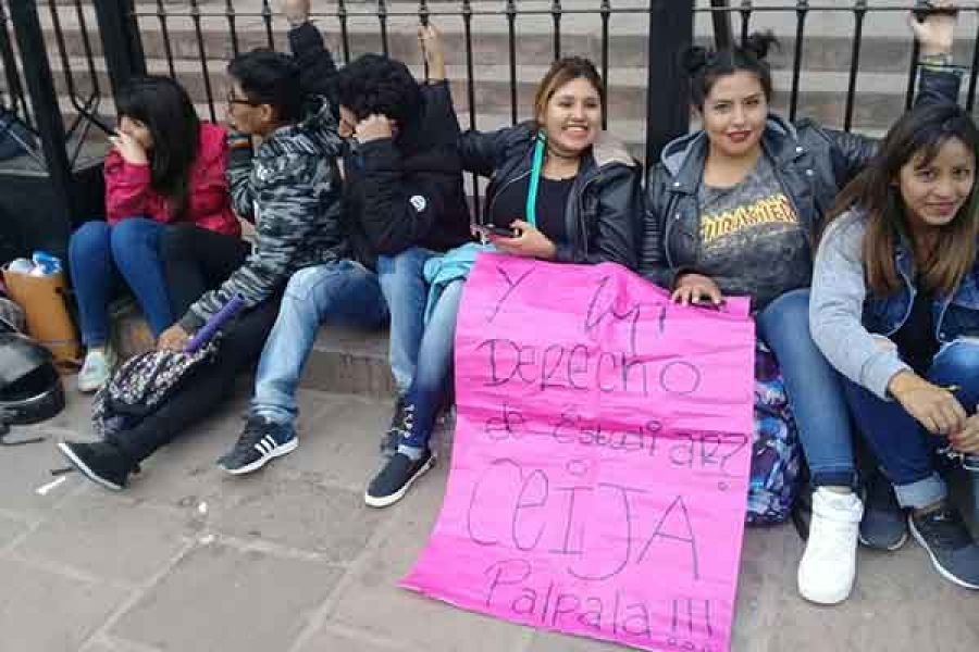 Personalidades de todo el país rechazan juicio contra estudiantes en Jujuy