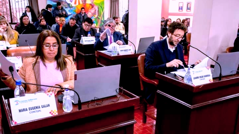 Estacionamiento en San Salvador de Jujuy: "Concejales de la izquierda denuncian nuevos negociados con una licitación direccionada"