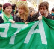 Myriam Bregman y Andrea D'Atri marcharon por el derecho al aborto con Pan y Rosas y el FIT