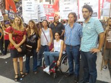 El PTS-FIT inició la jornada por libertad de Milagro Sala con un corte en Corrientes y Callao