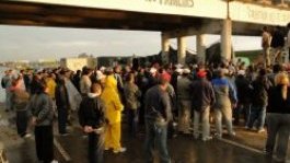 Obreros de Paraná Metal bloquearon el casino de Rosario