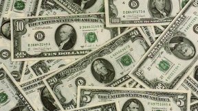 Un giro improvisado: devaluación, inflación y “cepo” al salario