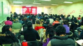 Asamblea del PTS en Neuquén con Nicolás Del Caño