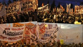 El Gobierno miente alevosamente: la inmensa mayoría de los trabajadores se sumó libremente al paro nacional