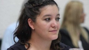 Diputada del FIT repudia la política de Cornejo y se solidariza con despedidas de la DINAF de San Rafael