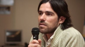 Insólito: la justicia mendocina cita a declarar al candidato del Frente de Izquierda por el caso de Johana Chacón