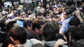Dellecarbonara: "La patota tuvo libertad de acción gracias a la política de Macri y Tomada"