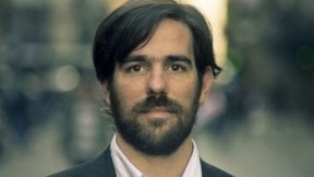 Del Caño relanza su campaña hacia octubre y visitará La Plata