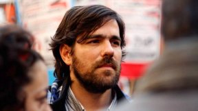Nicolás del Caño llega a Tierra del Fuego para solidarizarse con los trabajadores luego del desalojo