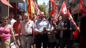 El Frente de Izquierda y de los Trabajadores realizó este sábado una caminata céntrica con sus candidatos