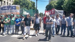 Christian Castillo inaugura su mandato movilizándose con los trabajadores