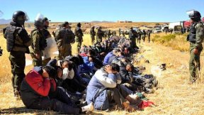 Repudiamos la represión del Gobierno de Evo Morales a los trabajadores y nos movilizamos a la Embajada