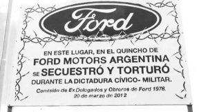 Procesan a tres ex directivos de Ford pero siguen libres