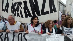Docentes bonaerenses de SUTEBA confluirán con los estatales en marcha en CABA