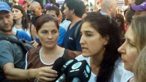 Referentes de SUTEBA y el FIT se suman a cacerolazos contra el tarifazo y reclaman paro nacional