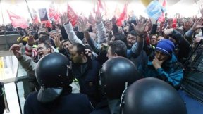 Despidos en Iberia y una huelga que despega fuerte