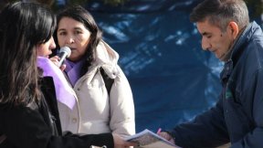 Los candidatos de la lista "Renovar y Fortalecer el Frente de Izquierda" llevan sus propuestas a la localidad de Añelo