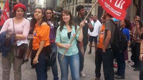 de mayo en Brasil: Unificar las campañas salariales y las huelgas para hacer como los garís