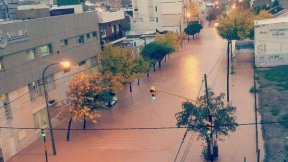“Mientras Neuquén sufre la peor tormenta en 40 años, Sapag está en EEUU entregando los recursos naturales a las petroleras”