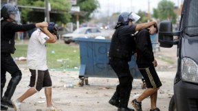 Pobreza y represión “para todos y todas” en la “provincia normal”