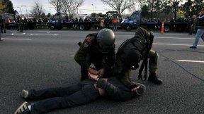 Autoridades de Sociales (UBA) exigen la liberación de estudiantes detenidos por apoyar a trabajadores de Lear