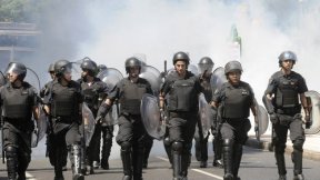 "Malditas policías" en acción 