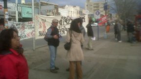 Neuquén: volanteada y juntada para el fondo de lucha en el centro de la ciudad