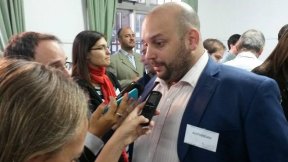 Grave: Frente de Izquierda denuncia 58 mesas manipuladas en Rosario y exige conteo voto a voto