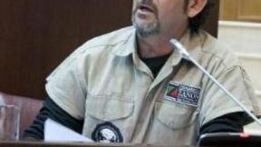 Raúl Godoy del Frente de Izquierda repudia desalojo y represion en Plottier