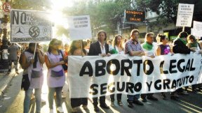 Myriam Bregman: “Miles de mujeres marchamos contra la reaccionaria reforma de códigos Civil y Penal del Gobierno"