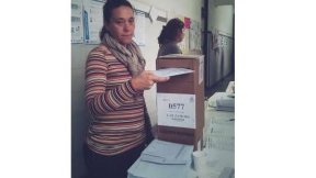 Votó la precandidata a intendenta Laura Magnaghi