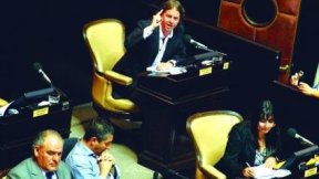 Christian Castillo presentará proyecto de ley contra la criminalización de la protesta