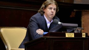 Castillo: "Desde el Frente de Izquierda vamos a rechazar el presupuesto de ajuste y mano dura de Scioli"