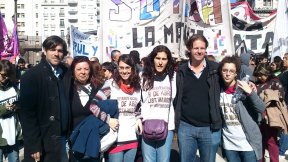Diputados Castillo y Del Caño acompañaron reclamos docentes en Plaza de Mayo