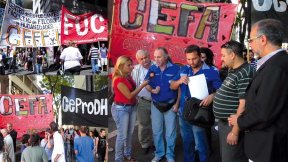 Un amplio arco de organizaciones contra la discriminación en Volkswagen