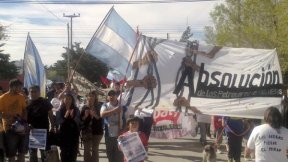 Marcha en Las Heras por la absolución de los petroleros