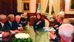 Cristina y la burocracia oficialista pactan un techo al salario