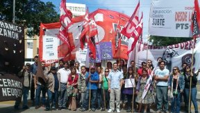 Marcha al juzgado en Caleta Olivia pide la absolución de petroleros