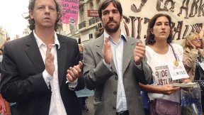 Christian Castillo pide interpelar a Nora de Lucía por el conflicto docente