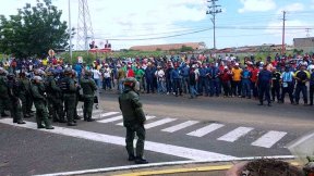 Maduro reprime a trabajadores de Sidor, mientras prepara el ajuste