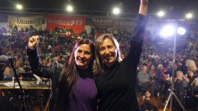 Myriam Bregman y Luana Simioni compartieron un encuentro junto a mil personas en La Plata 