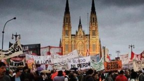 En La Plata marcharon 10.000 personas por justicia y contra la impunidad
