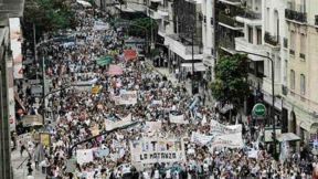 ¡Ni un peso más para espionaje! Plata para educación