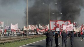 Trabajadores combativos de la Zona Norte cortaron totalmente la Panamericana