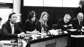 El gobierno cede ante el masivo reclamo de los trabajadores