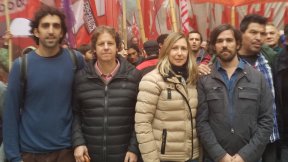 1º de Mayo: duras críticas al Gobierno y a la oposición peronista en el acto del Frente de Izquierda